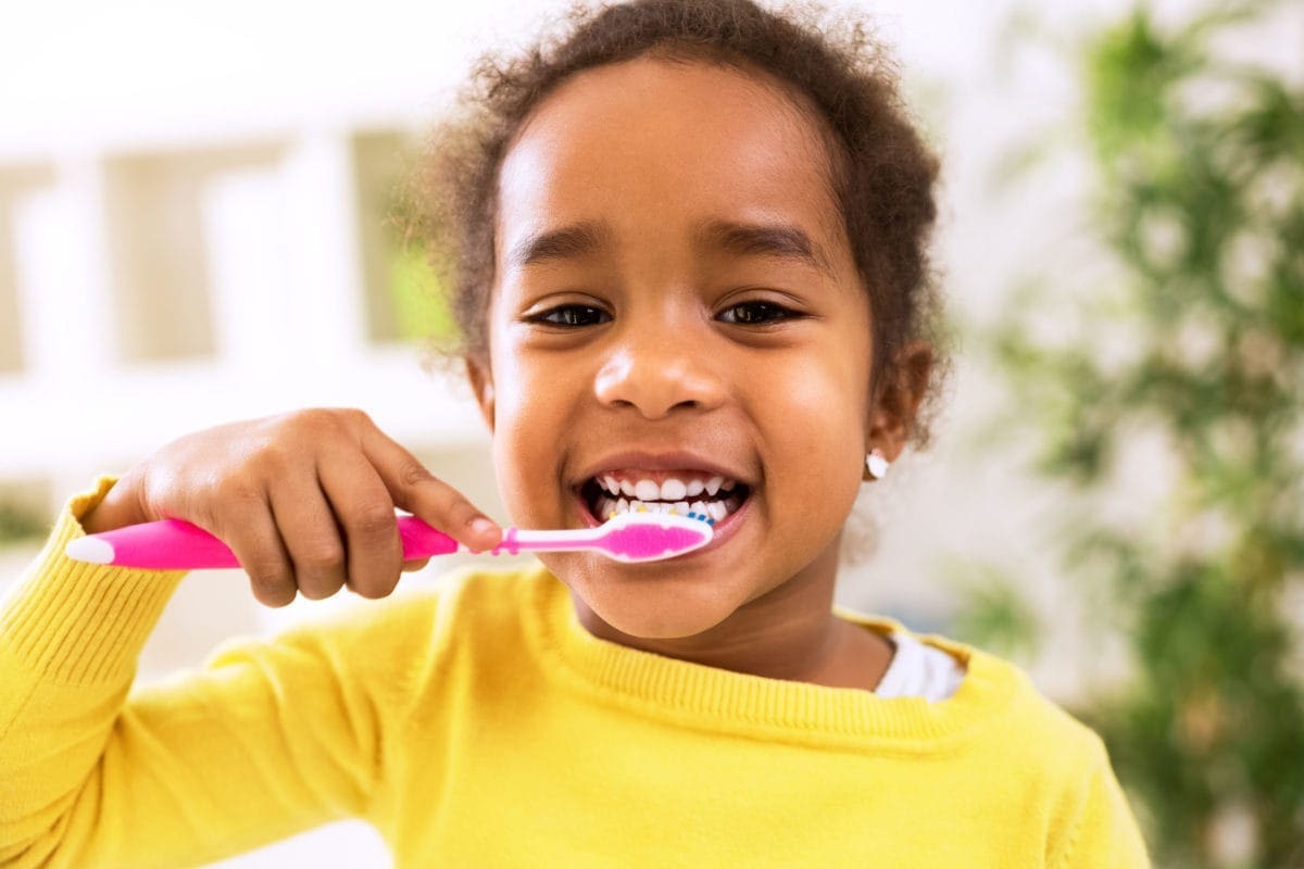 good habits for kids - brush teeth
