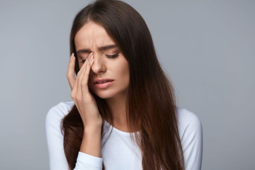 Blepharospasm - What Causes Eye Twitching? | familydoctor.org